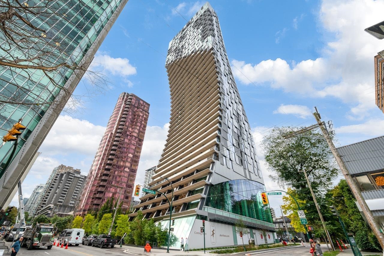 110X-1568 Alberni Street, Vancouver, BC, V6G 0E3