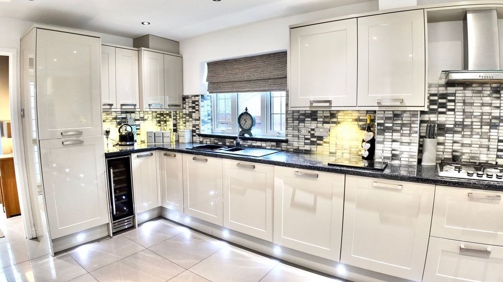 Additional image 10 of 4 bed detached house for saleBeaumaris Way, Grove Park NP12