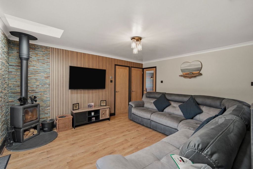 Additional image 6 of 2 bed semi-detached bungalow for saleChester Close, New Inn NP4