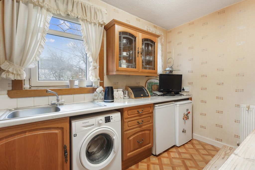 Additional image 6 of 3 bed flat for saleNewlands Street, Coatbridge ML5