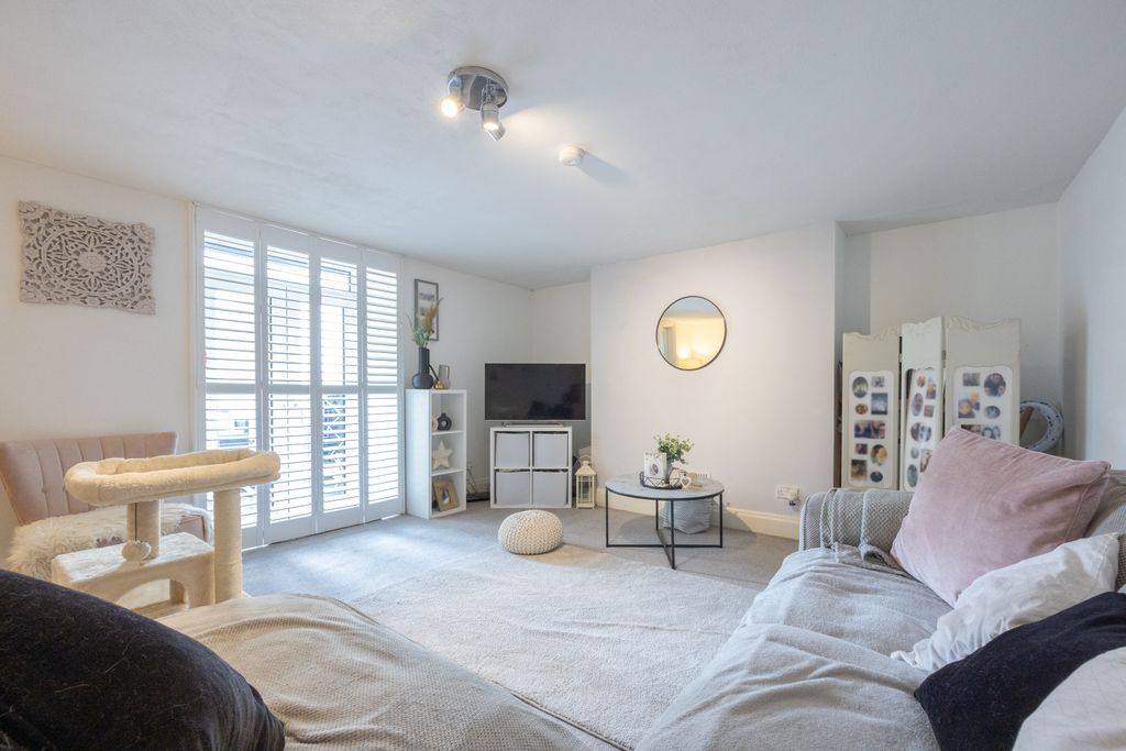 Additional image 12 of 1 bed flat for sale25 Duhamel Place, St. Helier, Jersey JE2