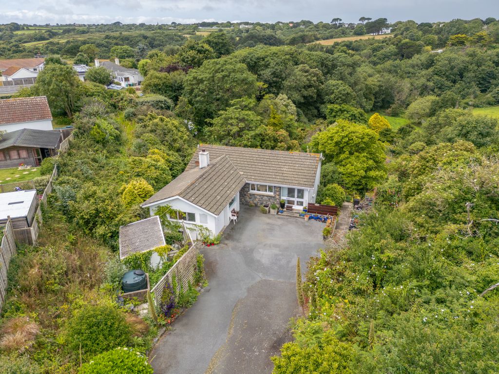 Additional image 4 of 5 bed detached house for saleRue De La Falaise, St. Martin, Guernsey GY4