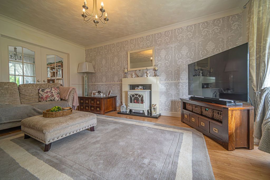 Additional image 3 of 5 bed detached house for saleThe Plantation, Undy NP26