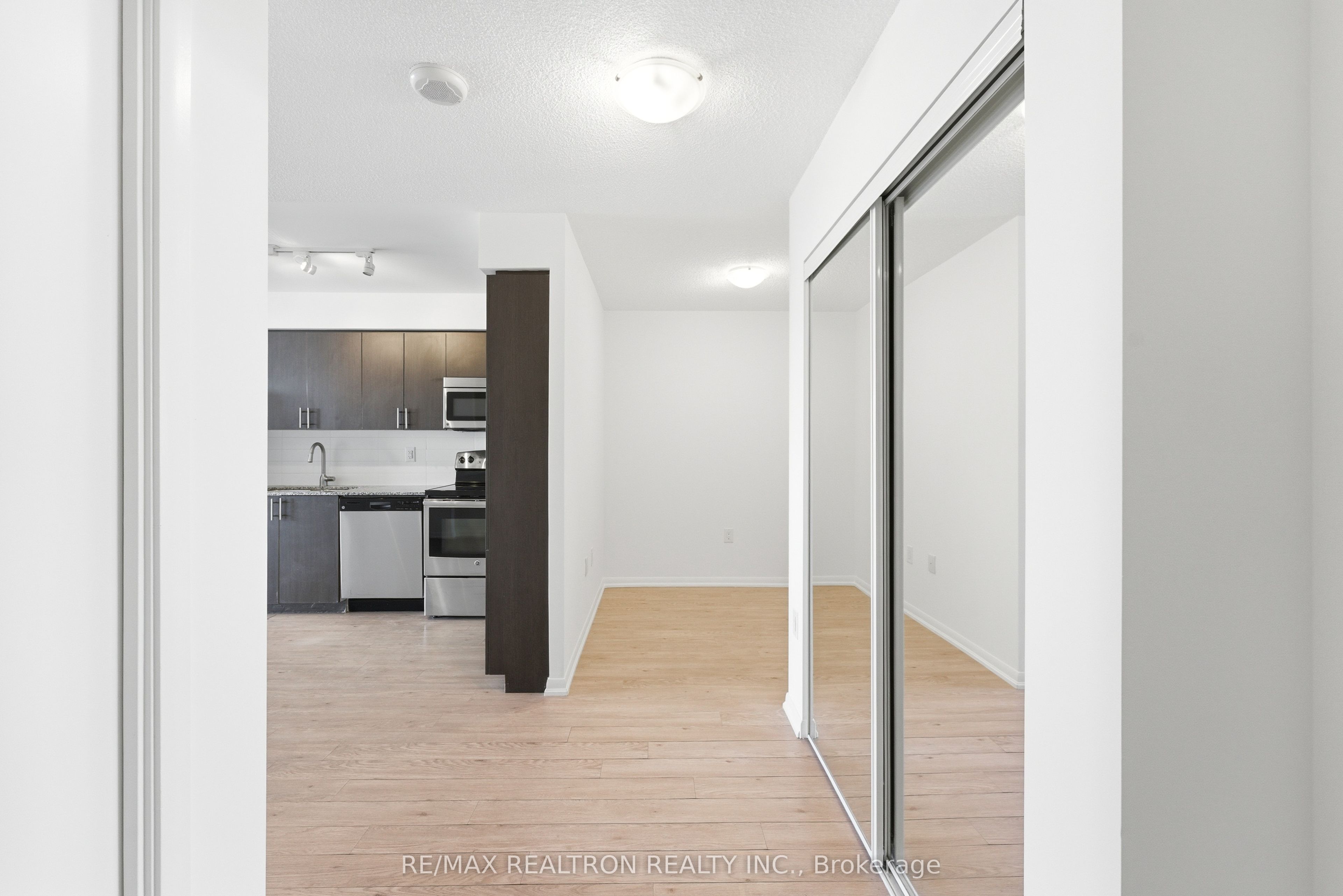 Additional image 6 of 446-830 Lawrence Avenue W, Toronto, ON, M6A 0B6