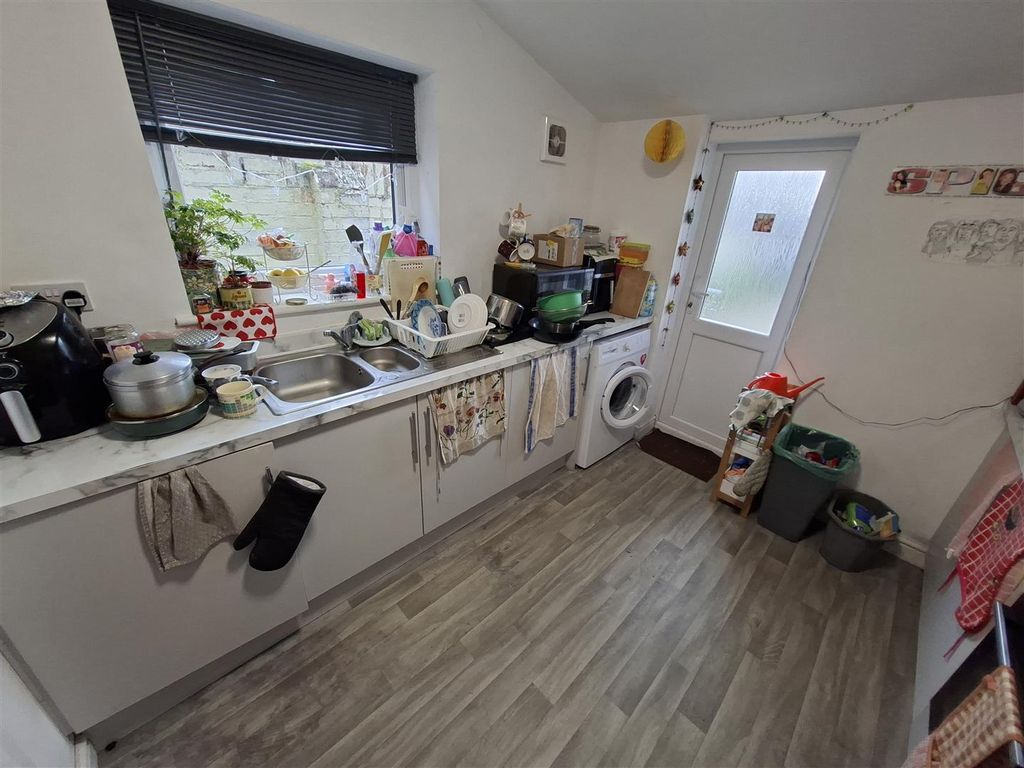 Additional image 6 of 4 bed property for saleHeathfield Place, Cardiff CF14