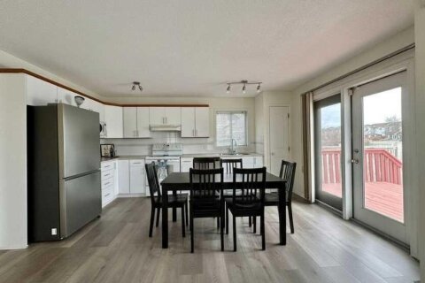 Additional image 7 of 139 Bridlewood Circle SW, Calgary, AB, T2Y 3L1