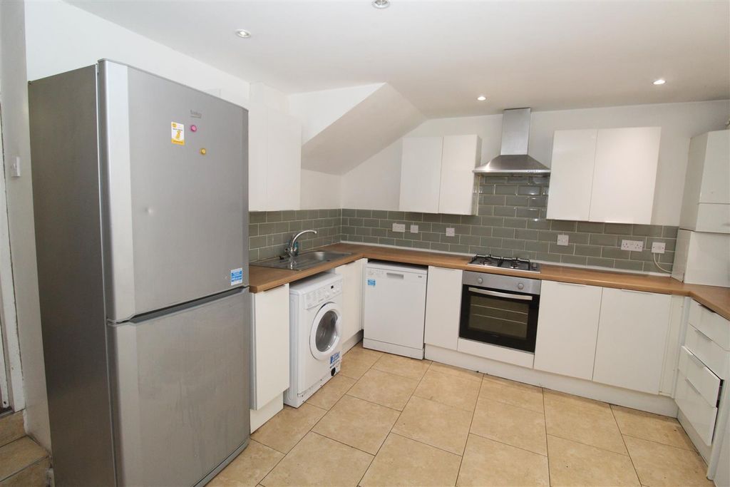 Additional image 14 of 7 bed property for saleRhymney Street, Cathays, Cardiff CF24