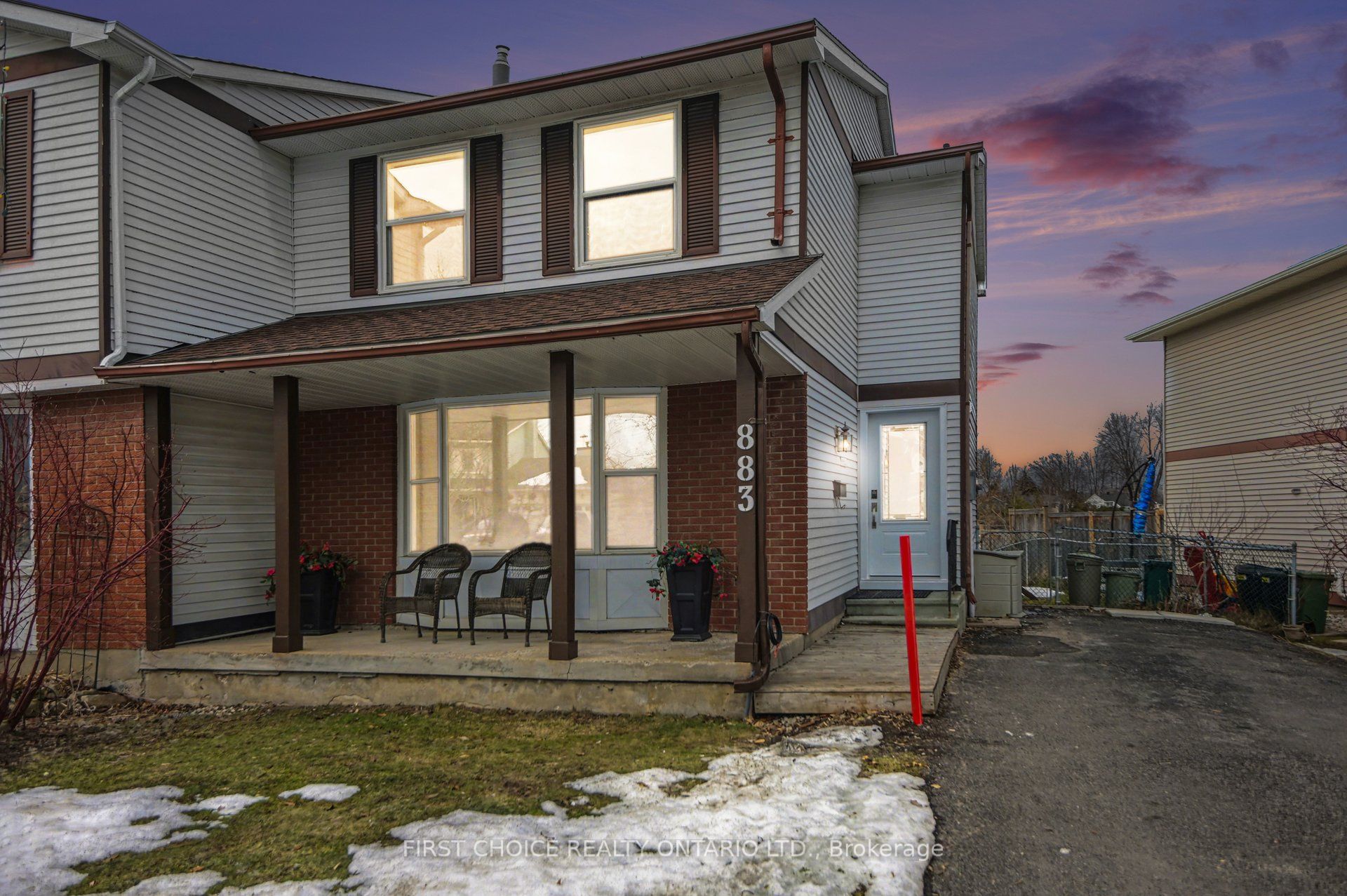 883 Lawnsberry Drive, Ottawa, ON, K1E 1Y2