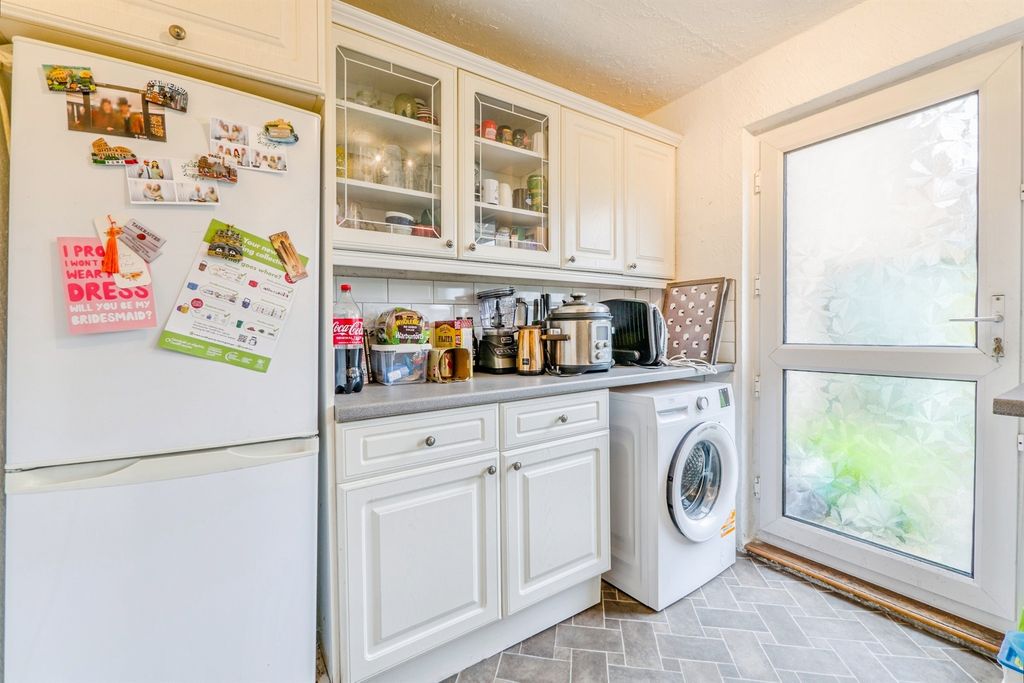 Additional image 5 of 3 bed semi-detached house for saleWashford Avenue, Llanrumney, Cardiff CF3