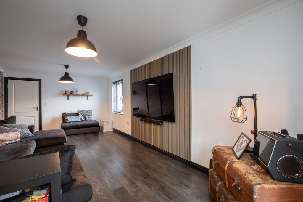 Additional image 6 of 5 bed detached house for saleFoil Close, Rogerstone, Newport NP10