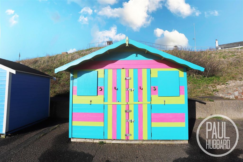 Additional image 2 of 1 bed property for saleBeach Hut, Pakefield NR33
