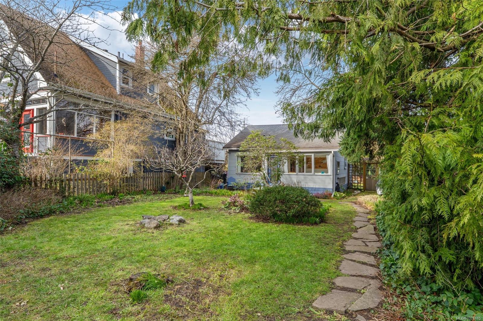 1612 Pembroke Street, Victoria, BC, V8R 1W3 photo 2