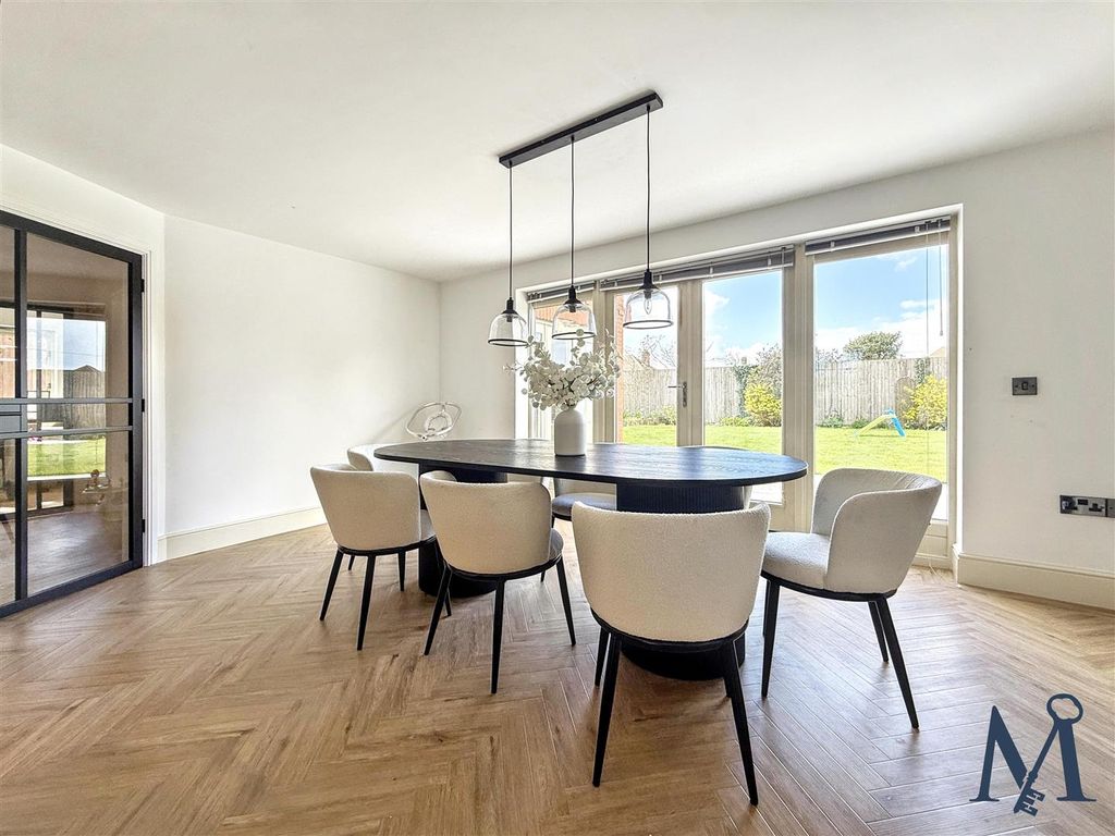 Additional image 6 of 4 bed detached house to rentBurton Road, Ashby-De-La-Zouch LE65