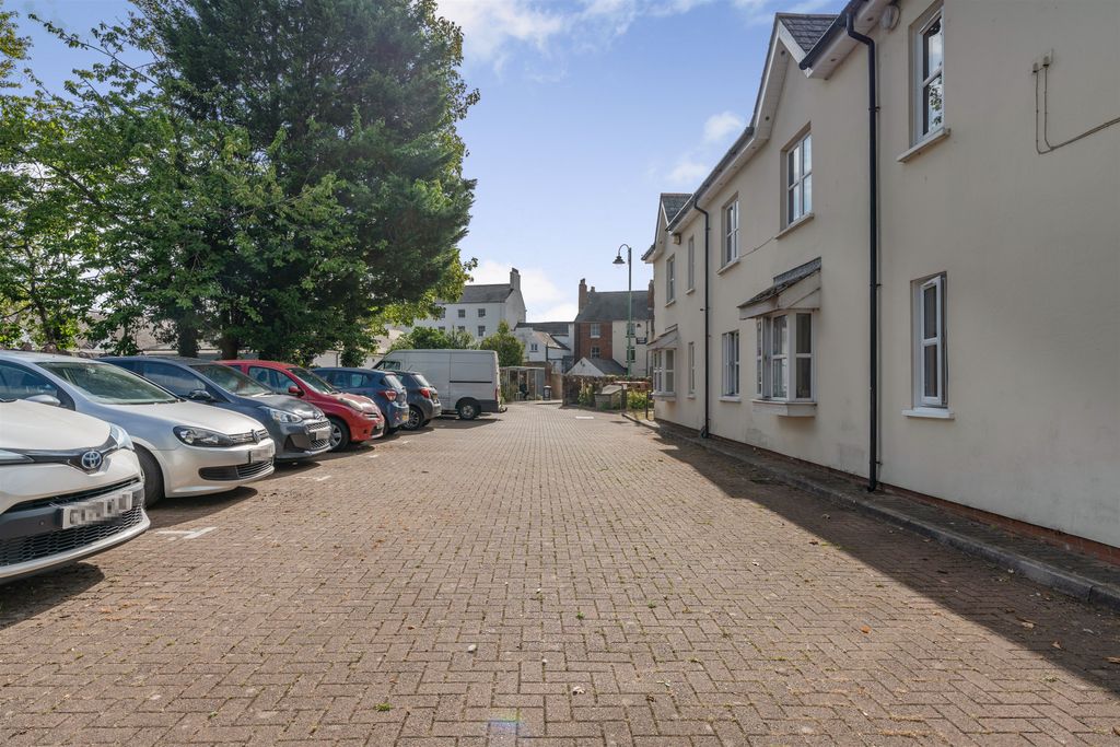 Additional image 20 of 1 bed flat for saleKingsmead Court, The Oldway Centre, Monmouth, Monmouthshire NP25
