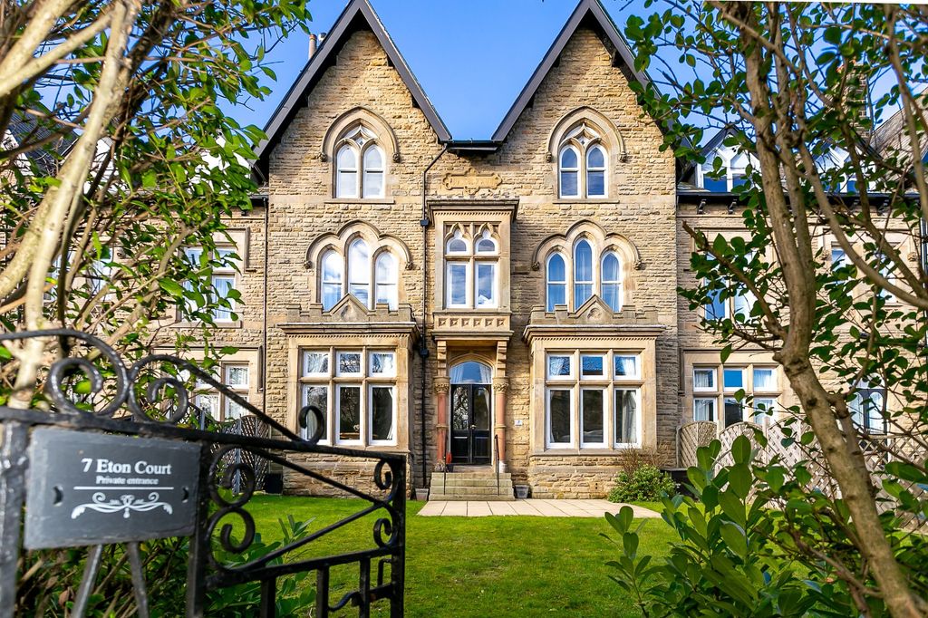 2 bed flat for saleRoseville Avenue, Harrogate HG1