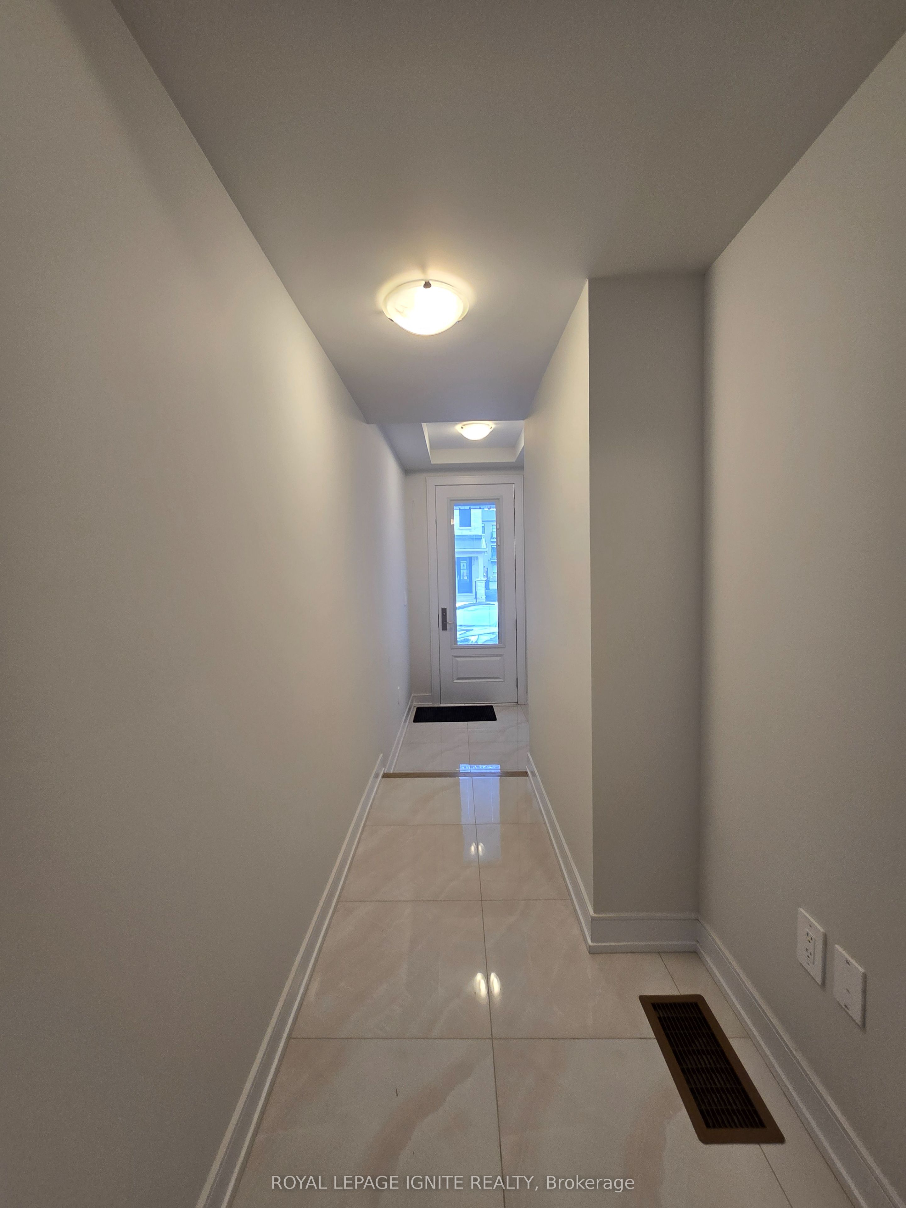 Additional image 6 of 5939 Saigon Street, Mississauga, ON, L5V 0E9
