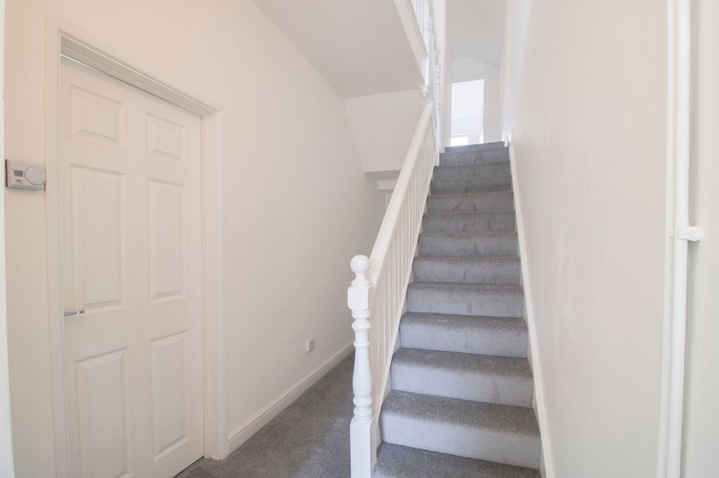 Additional image 2 of 4 bed terraced house for sale5 High Street, Newbridge NP11