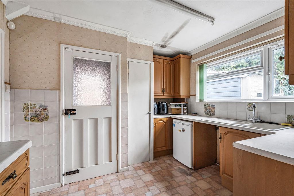 Additional image 10 of 3 bed semi-detached house for saleFairbairn Road, Cambridge CB4