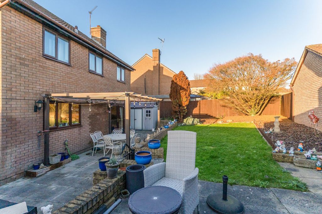 Additional image 2 of 4 bed detached house for saleFenner Brockway Close, Newport NP19
