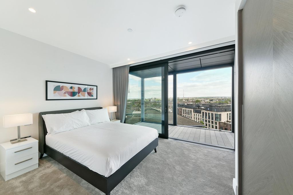 Additional image 3 of 2 bed flat for saleThe Dumont, The Albert Embankment, London SE1