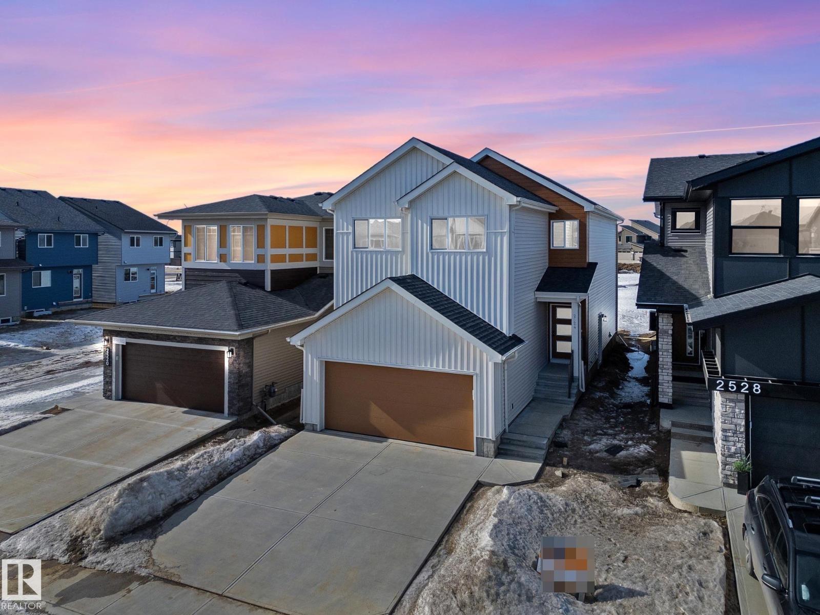 2524 211 Street NW, Edmonton, AB, T6M3H1
