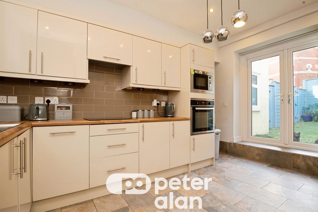 Additional image 3 of 2 bed flat for saleCaerau Road, Newport NP20