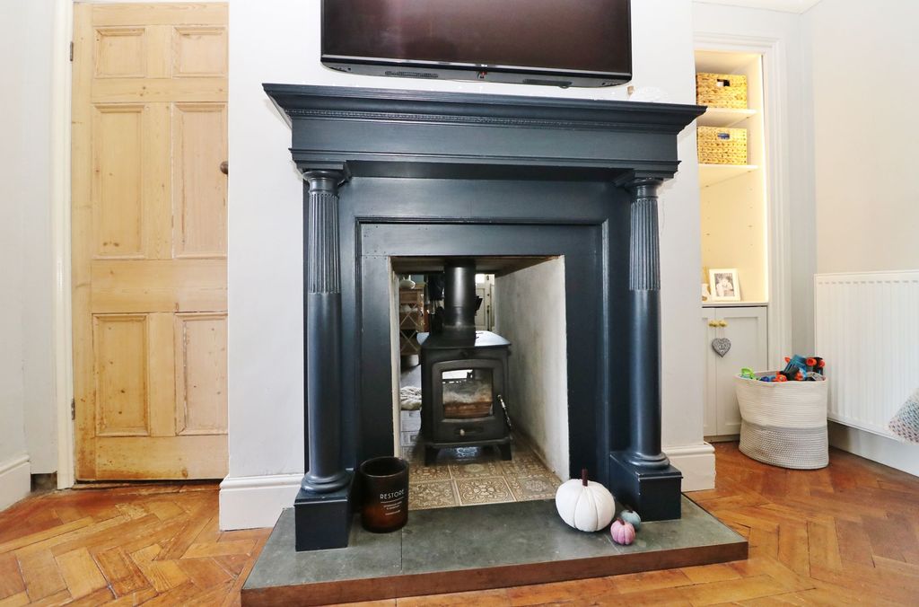 Additional image 13 of 3 bed semi-detached house for saleMoorhill Road, West End SO30