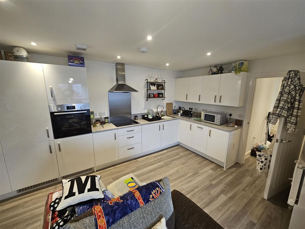 Additional image 6 of 2 bed flat for saleMayfield House, The Boulevard, The Mill, Cardiff CF11