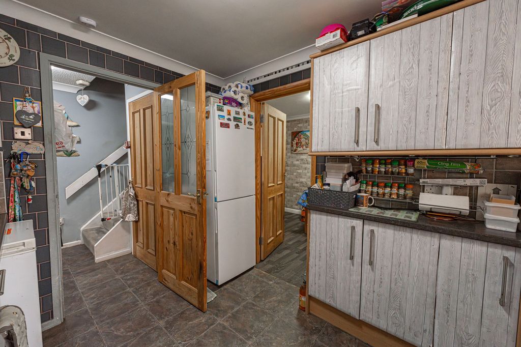 Additional image 6 of 3 bed semi-detached house for saleLaurel Close, Undy NP26