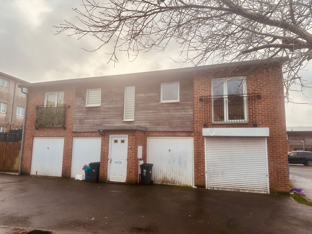 1 bed flat for saleLadyhill Court, Newport NP19