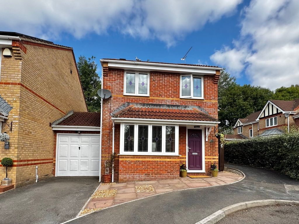 3 bed detached house for salePriory Way, Langstone, Newport NP18