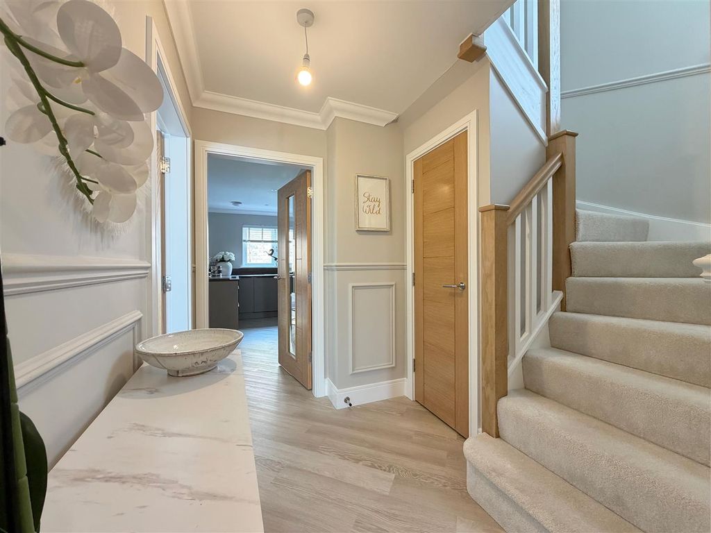 Additional image 12 of 4 bed detached house for saleLairg Court, Airdrie ML6