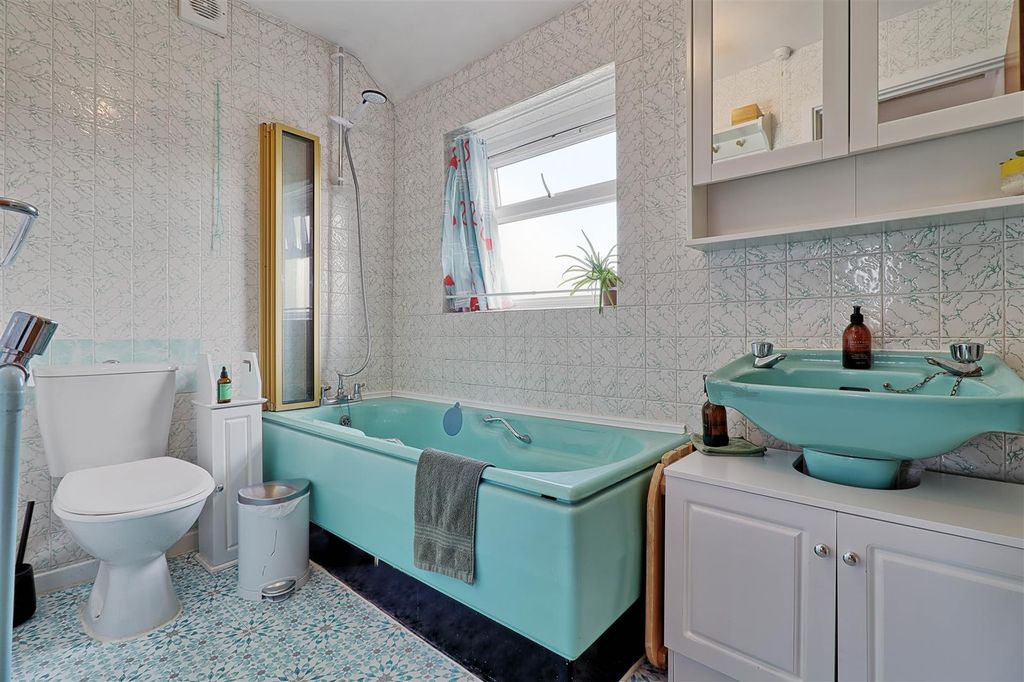 Additional image 18 of 4 bed semi-detached house for saleIzaak Walton Way, Cambridge CB4