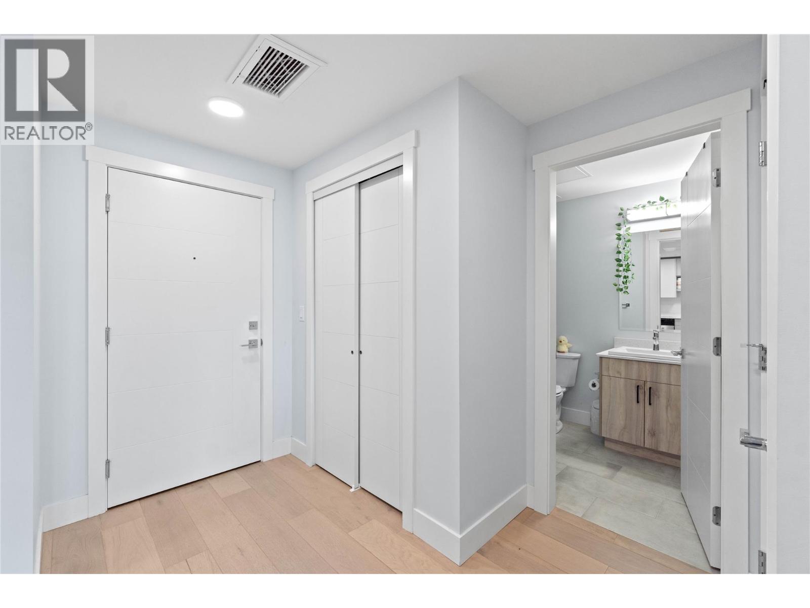 Additional image 3 of 307-215 Royal Avenue, Kamloops, BC, V2B0K6