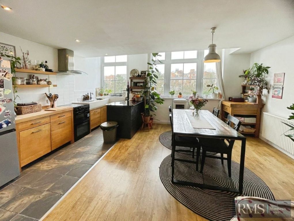 2 bed flat for saleWestgate Road, Newcastle Upon Tyne NE1 photo 3