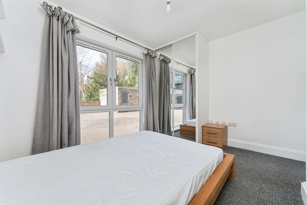 Additional image 17 of 2 bed flat for salePepys Court, Cambridge, Cambridgeshire CB4