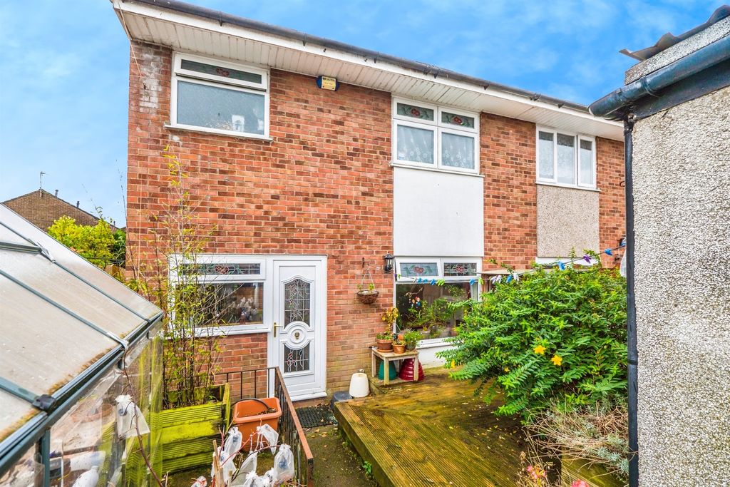 3 bed semi-detached house for saleBryn Pinwydden, Pentwyn, Cardiff CF23