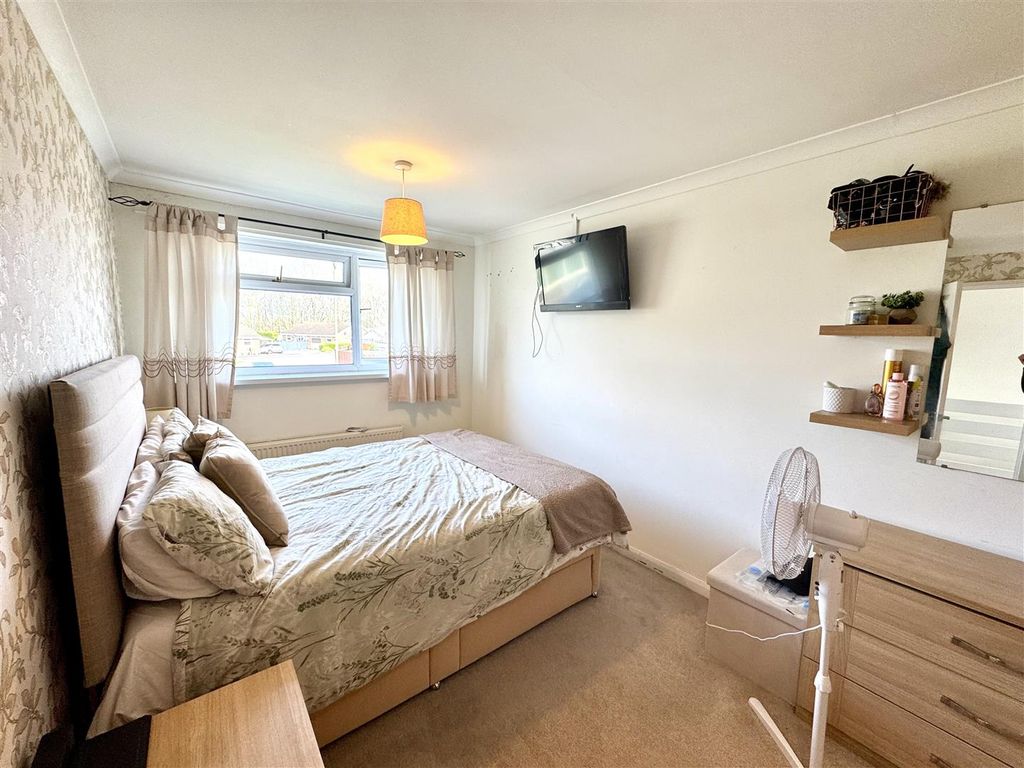 Additional image 8 of 3 bed semi-detached house for saleLapwing Avenue, Caldicot NP26