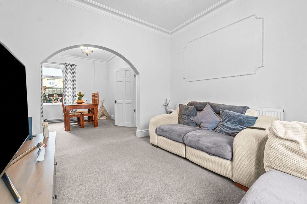 Additional image 2 of 3 bed terraced house for saleCarisbrooke Road, Newport NP19