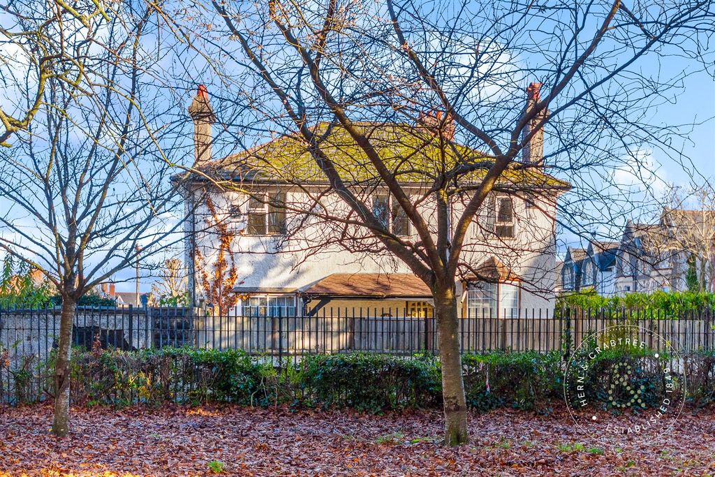 Detached house for saleRomilly Road, Canton, Cardiff CF5