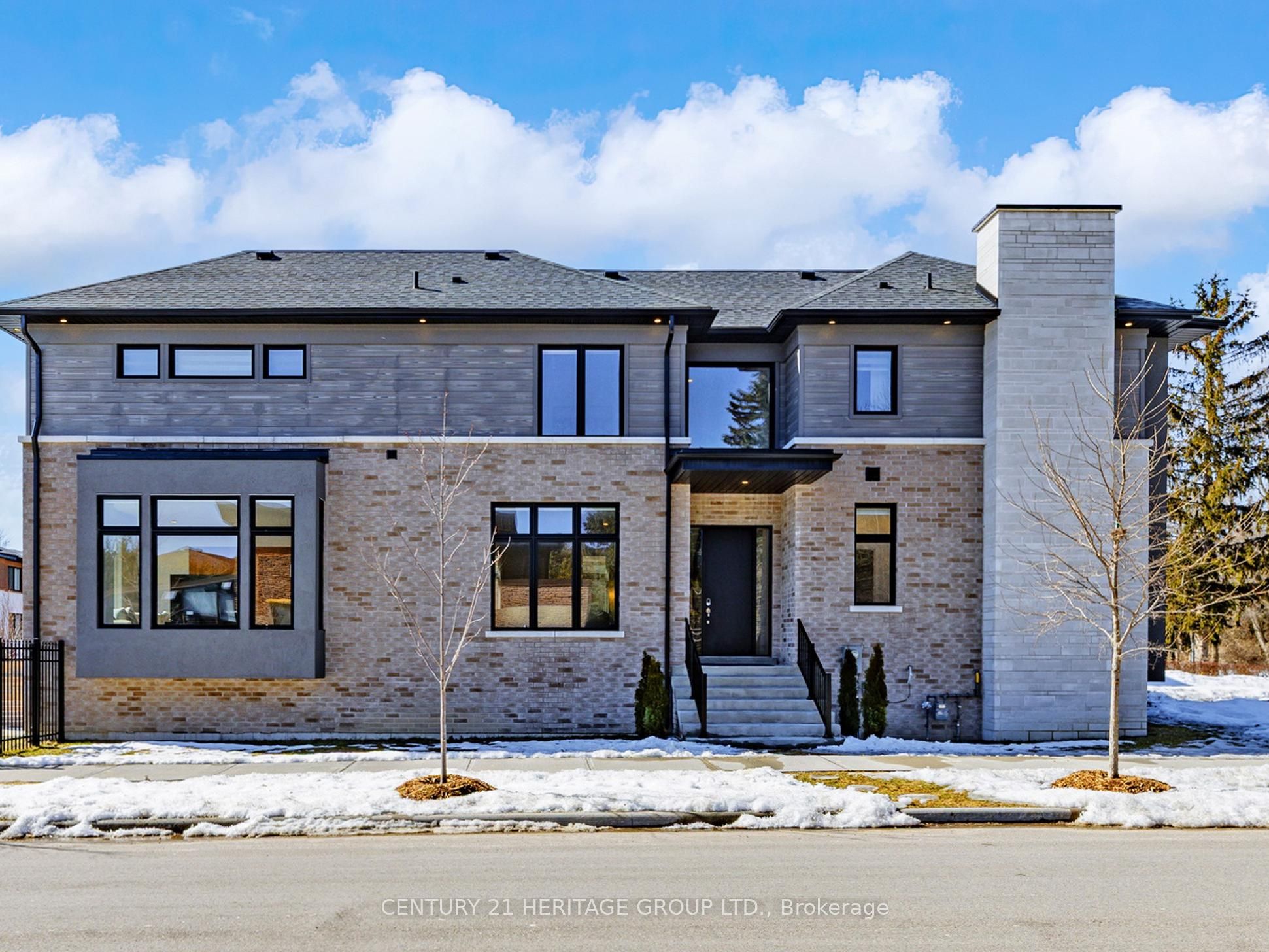 251 Oxford Street, Richmond Hill, ON, L4C 7V7