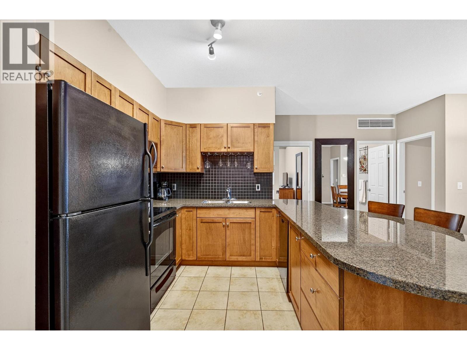 Additional image 4 of 1402-1875 Country Club Drive, Kelowna, BC, v1v2w7