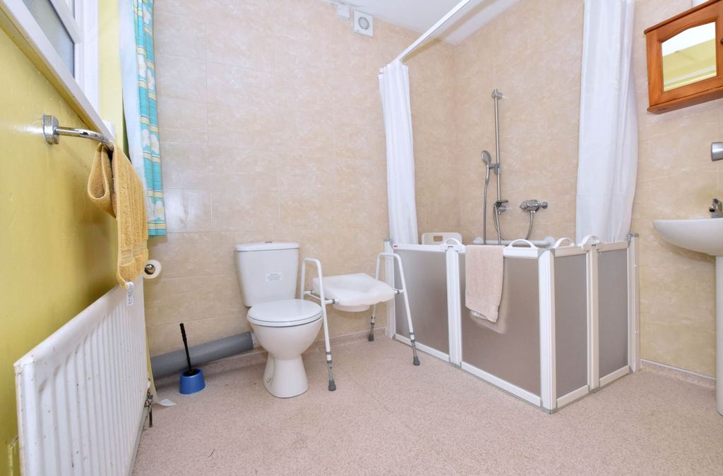 Additional image 9 of 3 bed end terrace house for saleShore Road, Ballyhalbert BT22