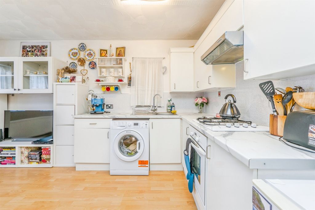 Additional image 9 of 1 bed flat for salePearl Street, Splott, Cardiff CF24