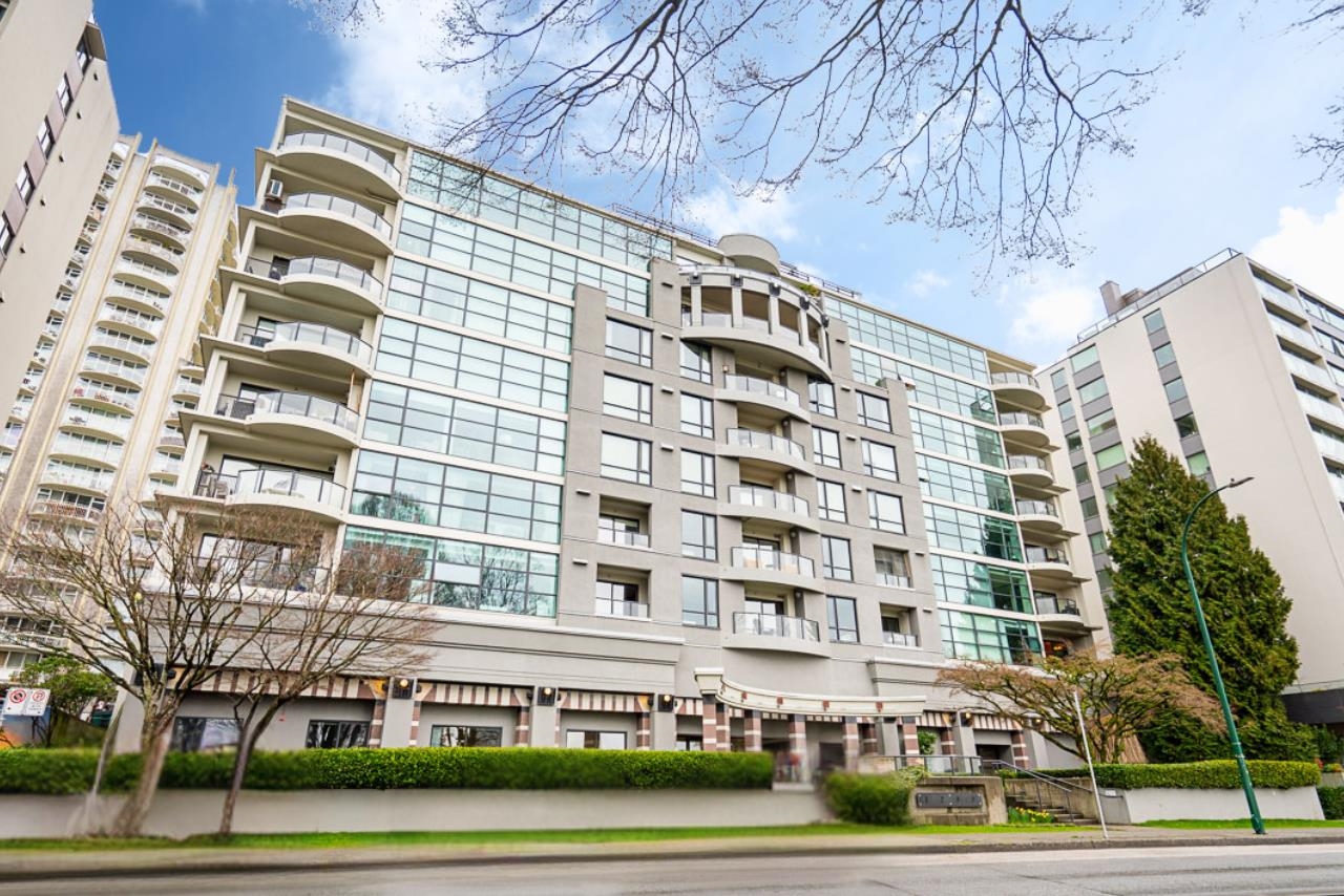 304-1233 Beach Avenue, Vancouver, BC, V6E 1V4