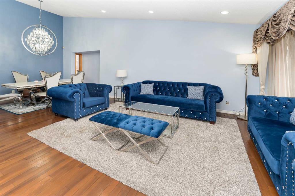Additional image 3 of 18 Coral Sands Place NE, Calgary, AB, T3J3J3