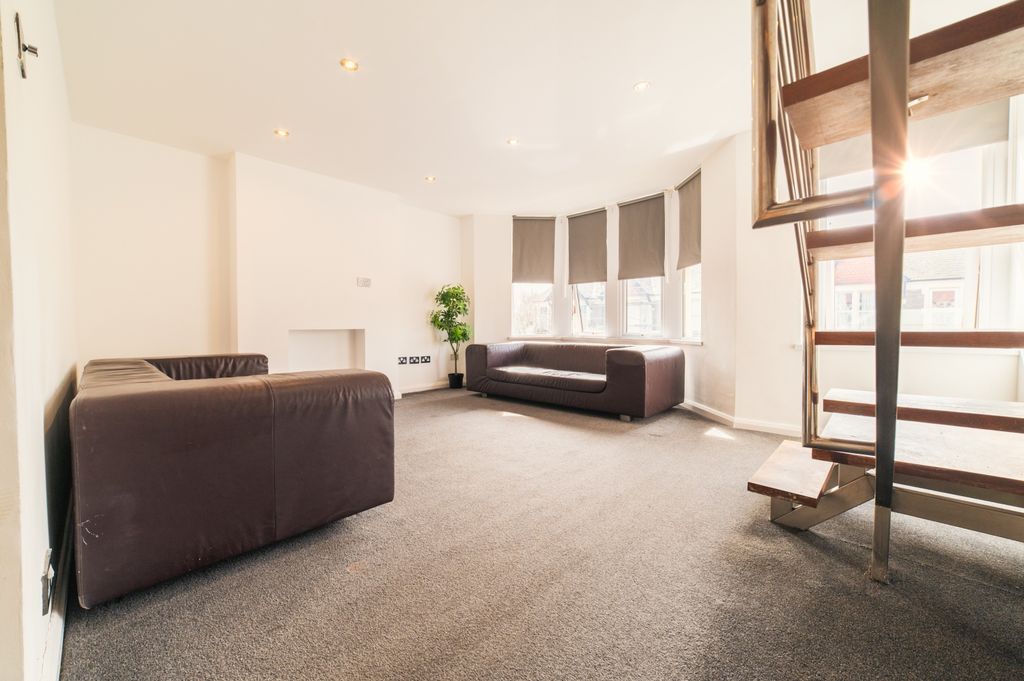 Additional image 10 of 2 bed flat for saleKimberley Road, Penylan CF23