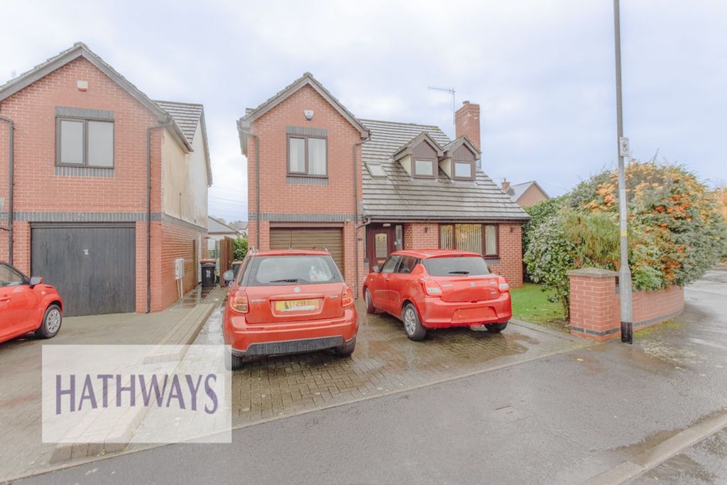 4 bed detached house for saleThe Hawthorns, Caerleon NP18