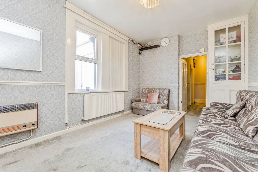 Additional image 13 of 4 bed end terrace house for saleMackintosh Place, Roath, Cardiff CF24