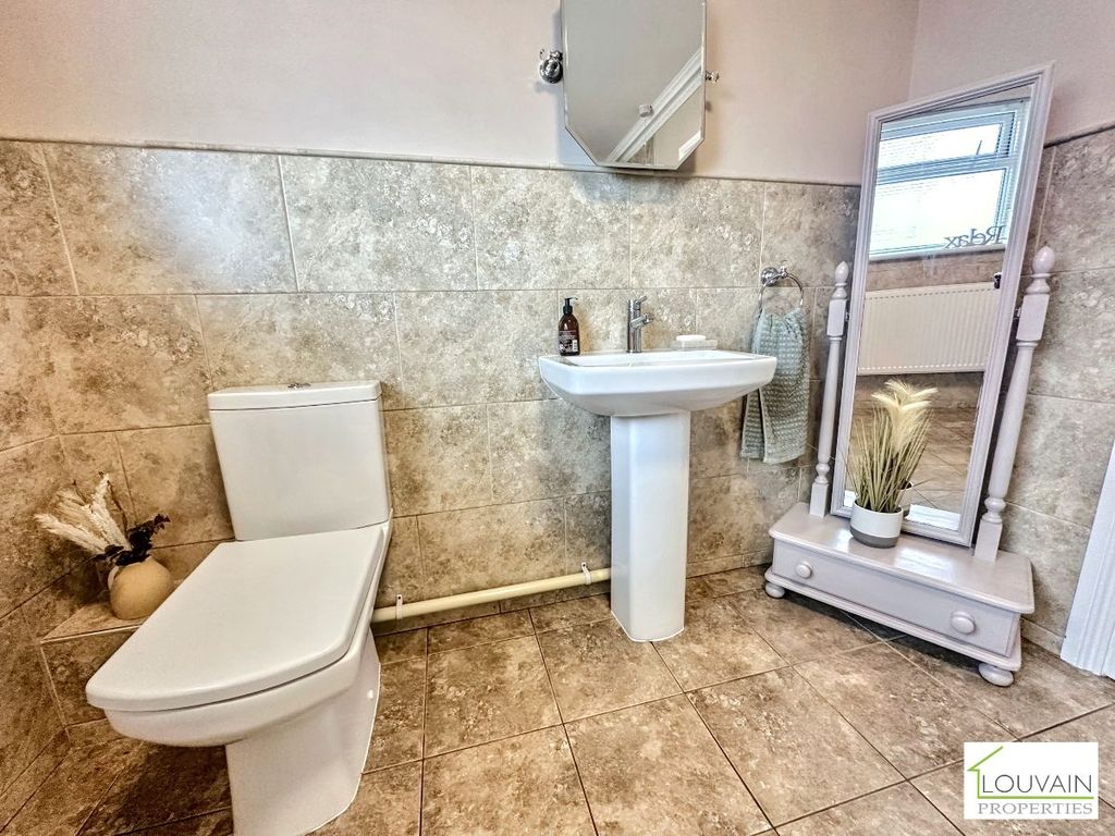 Additional image 3 of 3 bed bungalow for salePleasant View, Stonebridge Road, Ebbw Vale NP23